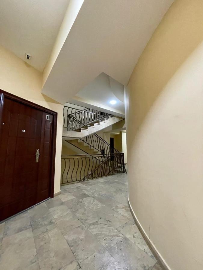 Armenak Apartment No 8, Abovyan Street Jerevan Exteriör bild